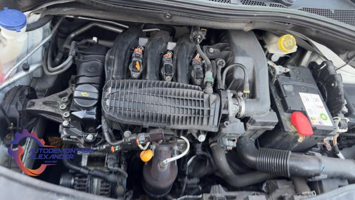 Peugeot 208 I 1.0 Vti 12V PureTech Vehículo de desguace (2014, Blanco)