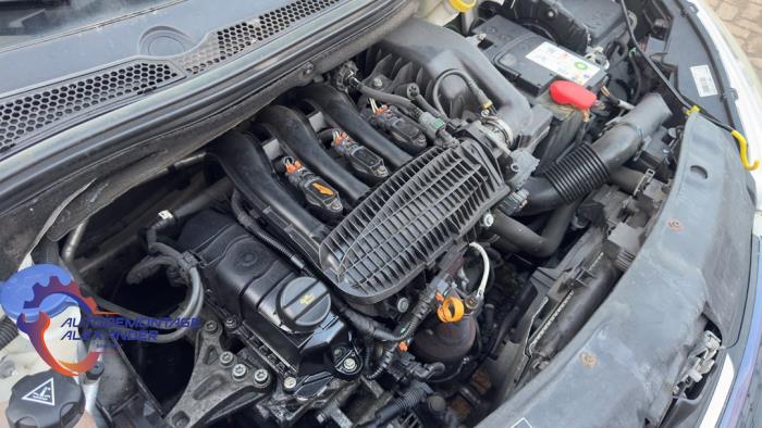 Peugeot 208 I 1.0 Vti 12V PureTech Vehículo de desguace (2014, Blanco)