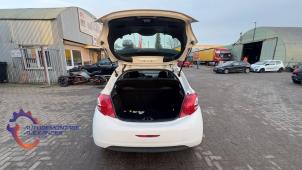 Peugeot 208 I 1.0 Vti 12V PureTech Vehículo de desguace (2014, Blanco)