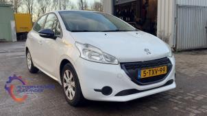Peugeot 208 I 1.0 Vti 12V PureTech Vehículo de desguace (2014, Blanco)