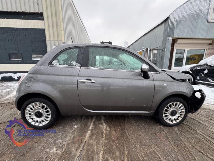 Fiat 500 0.9 TwinAir 85 Samochód złomowany (2013, Szary)