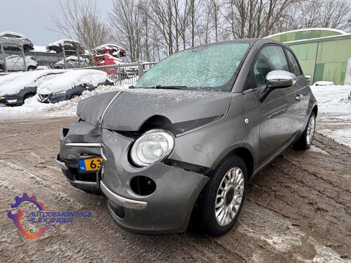 Fiat 500 0.9 TwinAir 85 Samochód złomowany (2013, Szary)
