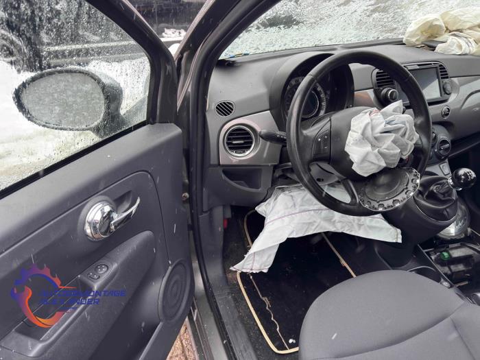 Fiat 500 0.9 TwinAir 85 Samochód złomowany (2013, Szary)