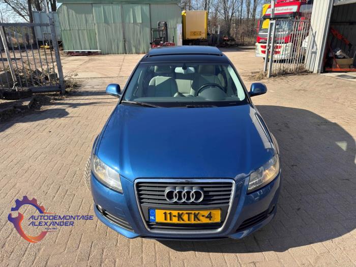 Audi A3 Sportback 2.0 TDI 16V Samochód złomowany (2009, Niebieski)