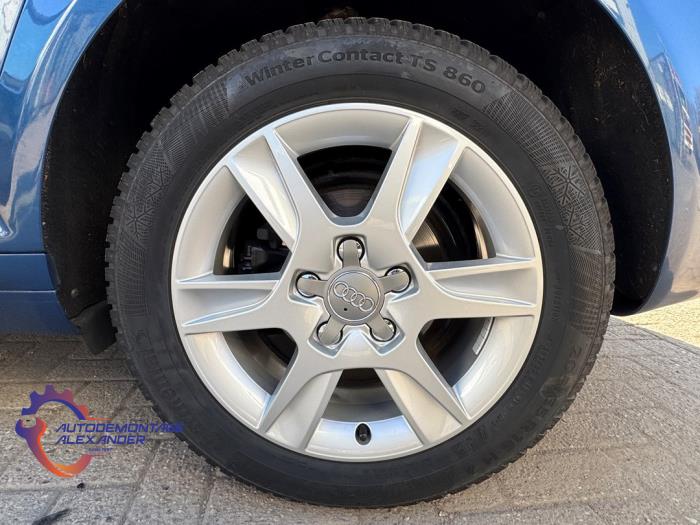 Audi A3 Sportback 2.0 TDI 16V Samochód złomowany (2009, Niebieski)