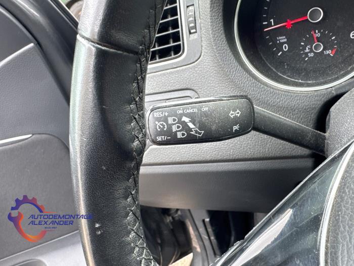 Volkswagen Polo V 1.4 TDI 12V 90 Épave (2014, Gris)