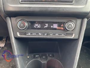 Volkswagen Polo V 1.4 TDI 12V 90 Épave (2014, Gris)