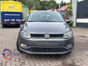 Volkswagen Polo V 1.4 TDI 12V 90 Épave (2014, Gris)