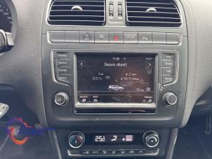 Volkswagen Polo V 1.4 TDI 12V 90 Épave (2014, Gris)