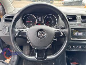 Volkswagen Polo V 1.4 TDI 12V 90 Épave (2014, Gris)