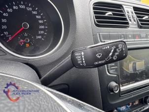 Volkswagen Polo V 1.4 TDI 12V 90 Épave (2014, Gris)