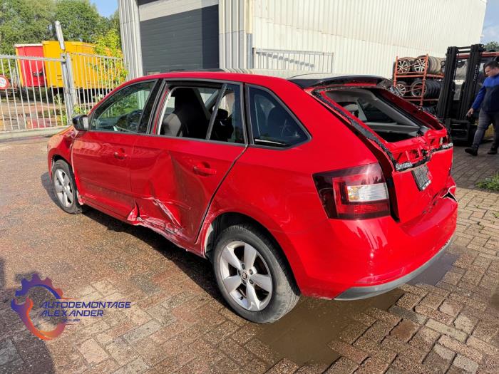 Skoda Rapid Spaceback 1.6 TDI Greenline Vehículo de desguace (2014, Rojo)