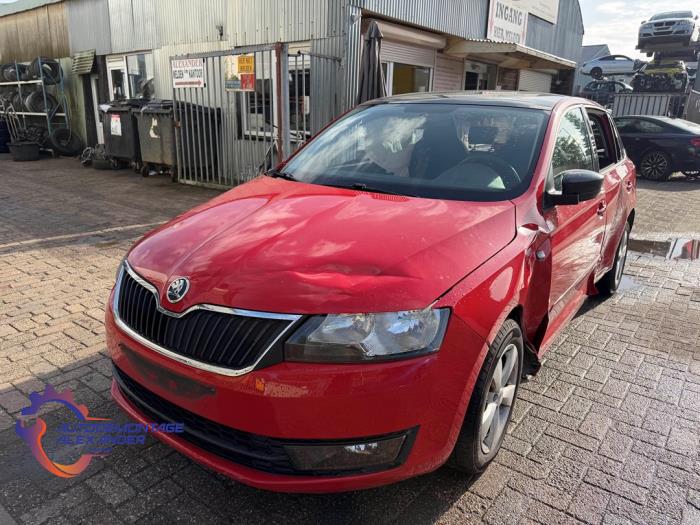 Skoda Rapid Spaceback 1.6 TDI Greenline Vehículo de desguace (2014, Rojo)