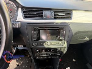Skoda Rapid Spaceback 1.6 TDI Greenline Vehículo de desguace (2014, Rojo)