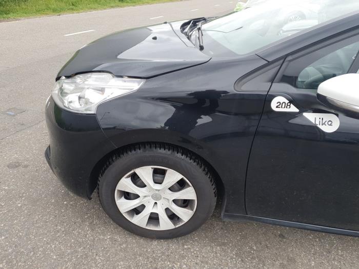 Peugeot 208 I 1.0 Vti 12V PureTech Schrottauto (2014, Schwarz)