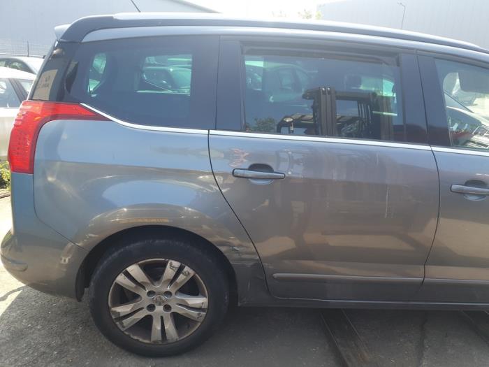 Peugeot 5008 I 1.6 THP 16V Samochód złomowany (2012, Szary)