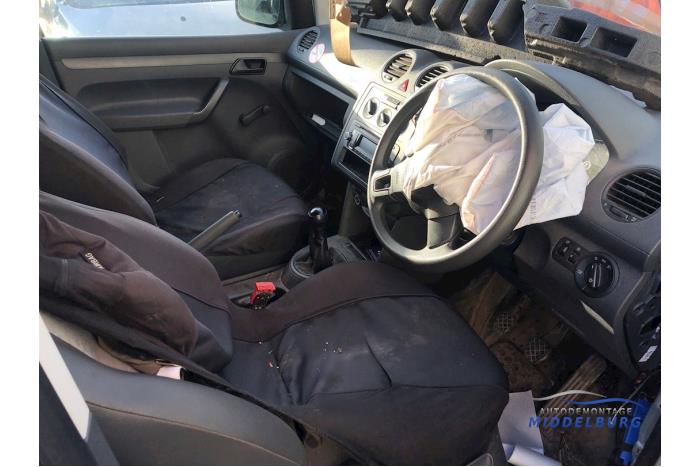 Volkswagen Caddy III 1.6 TDI 16V Épave (2012, Métallisé, Gris argenté)