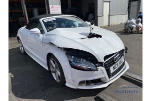 Audi TT Roadster 1.8 TFSI 16V Épave (2011, Blanc)