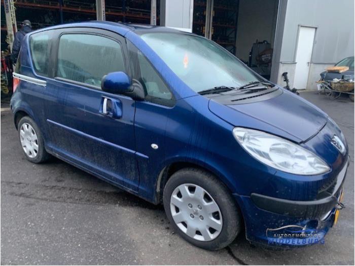 Peugeot 1007 1.6 GTI,Gentry 16V Épave (2009, Bleu)