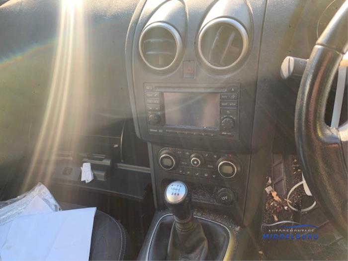 Nissan Qashqai 1.5 dCi DPF Vehículo de desguace (2010, Gris)