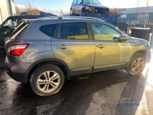 Nissan Qashqai 1.5 dCi DPF Vehículo de desguace (2010, Gris)