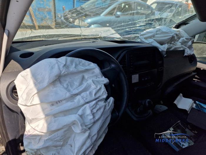 Mercedes Vito 2.2 114 CDI 16V Salvage vehicle (2015, Silver)