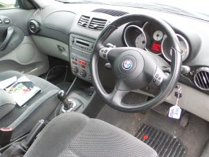 Alfa Romeo 147 Épave (2004, Aubergine)