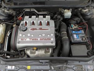 Alfa Romeo 147 Épave (2004, Aubergine)