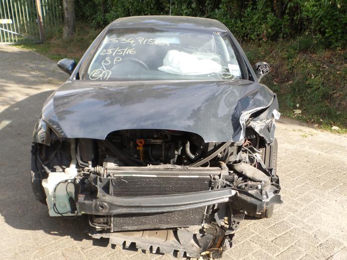 Seat Leon 1.6 Samochód złomowany (2008, Niebieski, Antracytowy, Przezroczysty)