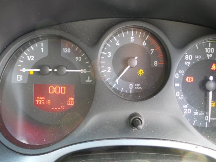 Seat Leon 1.6 Samochód złomowany (2008, Niebieski, Antracytowy, Przezroczysty)