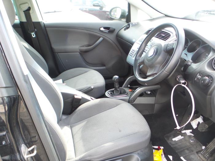 Seat Altea 1.9 TDI Skrotfordon (2007, ZWART MET)