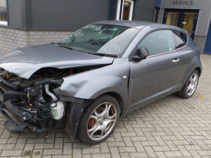 Alfa Romeo MiTo 1.4 TB 16V Samochód złomowany (2010, Szary)