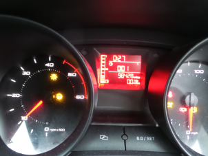 Seat Ibiza IV 1.4 TDI Épave (2010, Uni-couleur, Rouge)