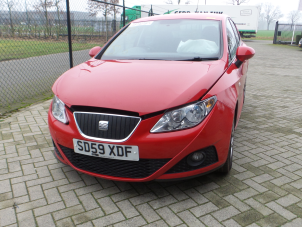 Seat Ibiza IV 1.4 TDI Épave (2010, Uni-couleur, Rouge)