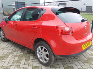 Seat Ibiza IV 1.4 TDI Épave (2010, Uni-couleur, Rouge)