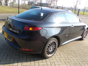 Alfa Romeo GT 2.0 JTS 16V Épave (2008, Métallisé, Noir)