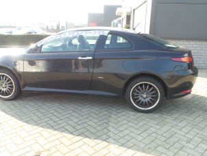 Alfa Romeo GT 2.0 JTS 16V Épave (2008, Métallisé, Noir)