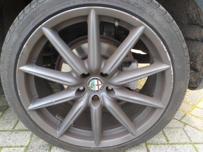 Alfa Romeo 159 1.9 JTS 16V Épave (2007, Noir)