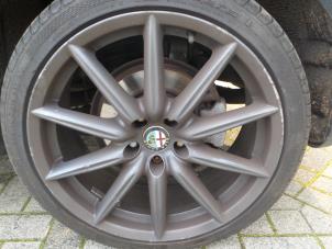 Alfa Romeo 159 1.9 JTS 16V Épave (2007, Noir)