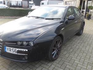 Alfa Romeo 159 1.9 JTS 16V Épave (2007, Noir)
