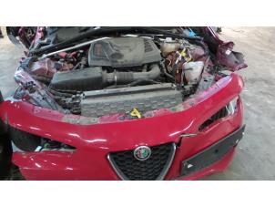 Alfa Romeo Giulia 2.0 T 16V Veloce Samochód złomowany (2018, Unikolor, Czerwony)