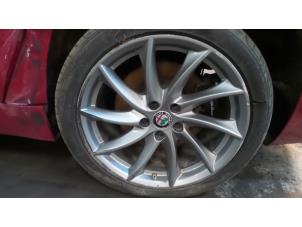 Alfa Romeo Giulia 2.0 T 16V Veloce Samochód złomowany (2018, Unikolor, Czerwony)
