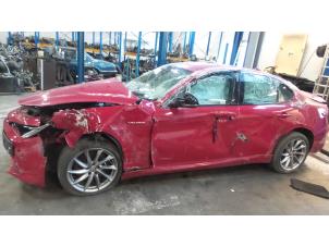 Alfa Romeo Giulia 2.0 T 16V Veloce Samochód złomowany (2018, Unikolor, Czerwony)