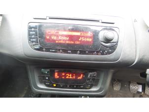 Seat Ibiza ST 1.6 TDI 105 Épave (2012, Métallisé, Bleu)