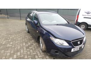 Seat Ibiza ST 1.6 TDI 105 Épave (2012, Métallisé, Bleu)