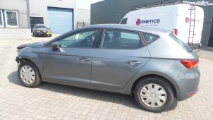Seat Leon 1.6 TDI Ecomotive 16V Vehículo de desguace (2015, Antracita)