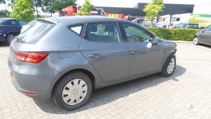 Seat Leon 1.6 TDI Ecomotive 16V Vehículo de desguace (2015, Antracita)