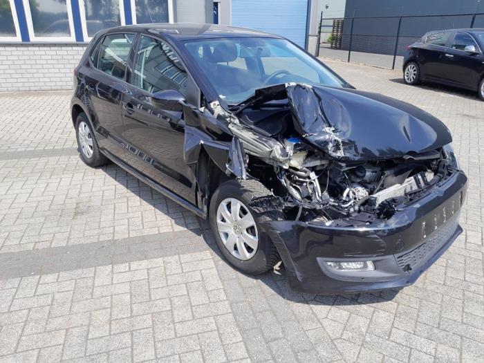 Volkswagen Polo V 1.2 12V Épave (2011, Métallisé, Noir)