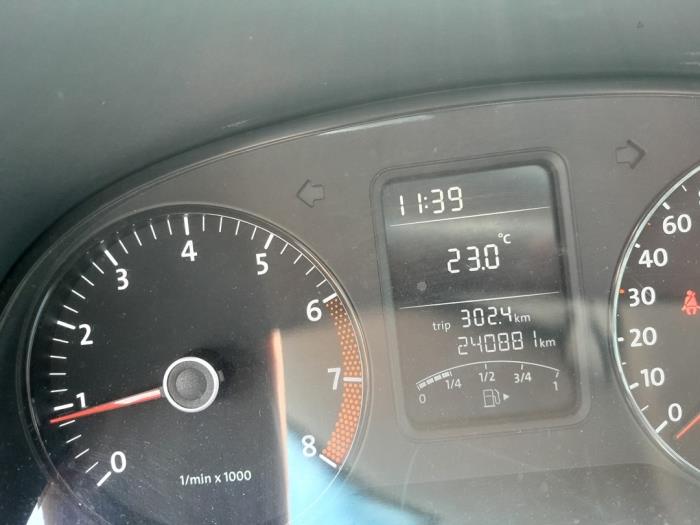Volkswagen Polo V 1.2 12V Épave (2011, Métallisé, Noir)