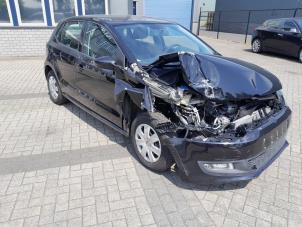 Volkswagen Polo V 1.2 12V Épave (2011, Métallisé, Noir)